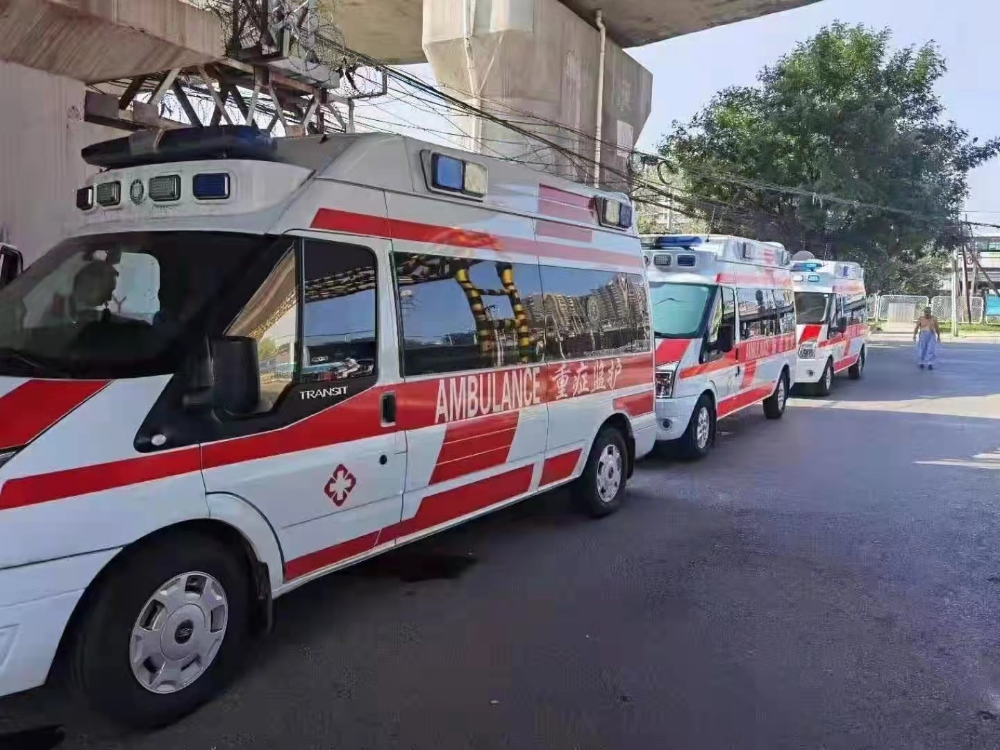 阿拉尔市救护车出租